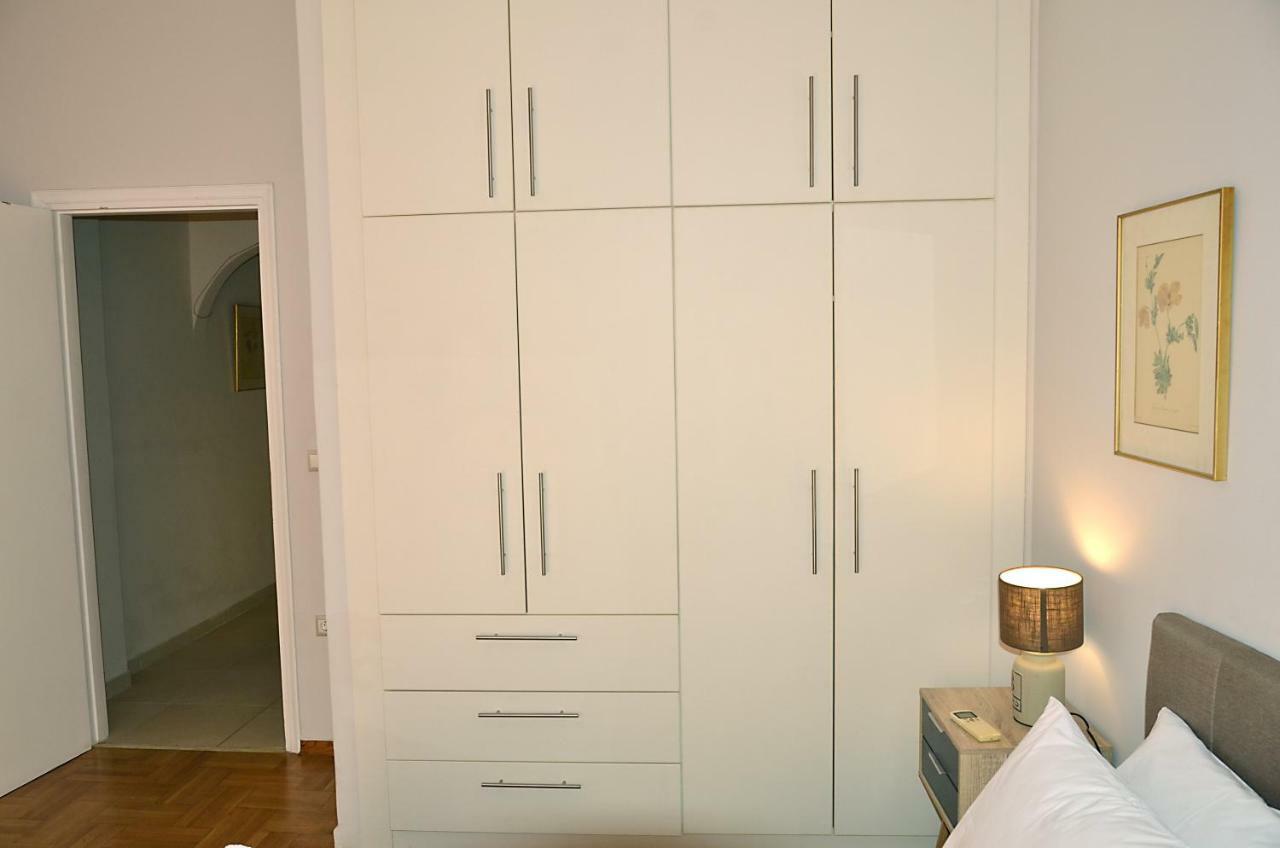 Apartamento Just 9 Min From Acropolis Atenas Exterior foto