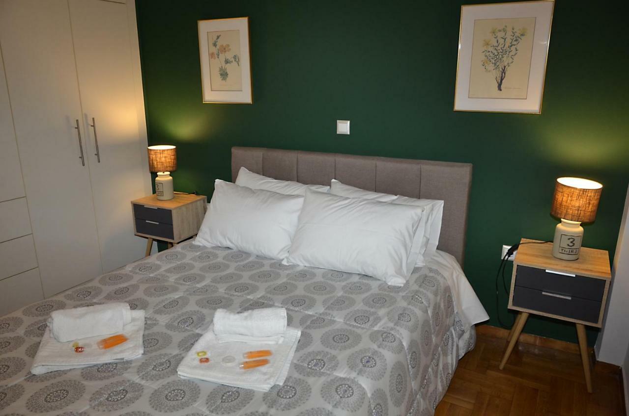 Apartamento Just 9 Min From Acropolis Atenas Exterior foto