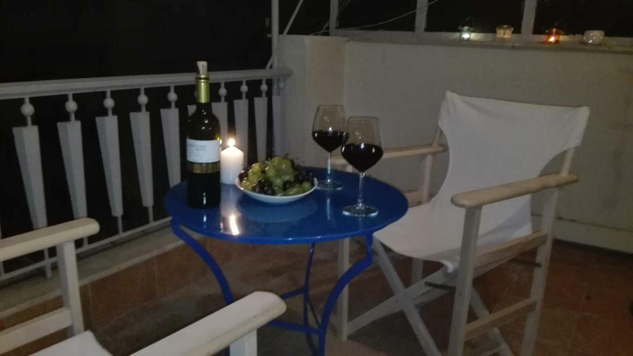 Apartamento Just 9 Min From Acropolis Atenas Exterior foto